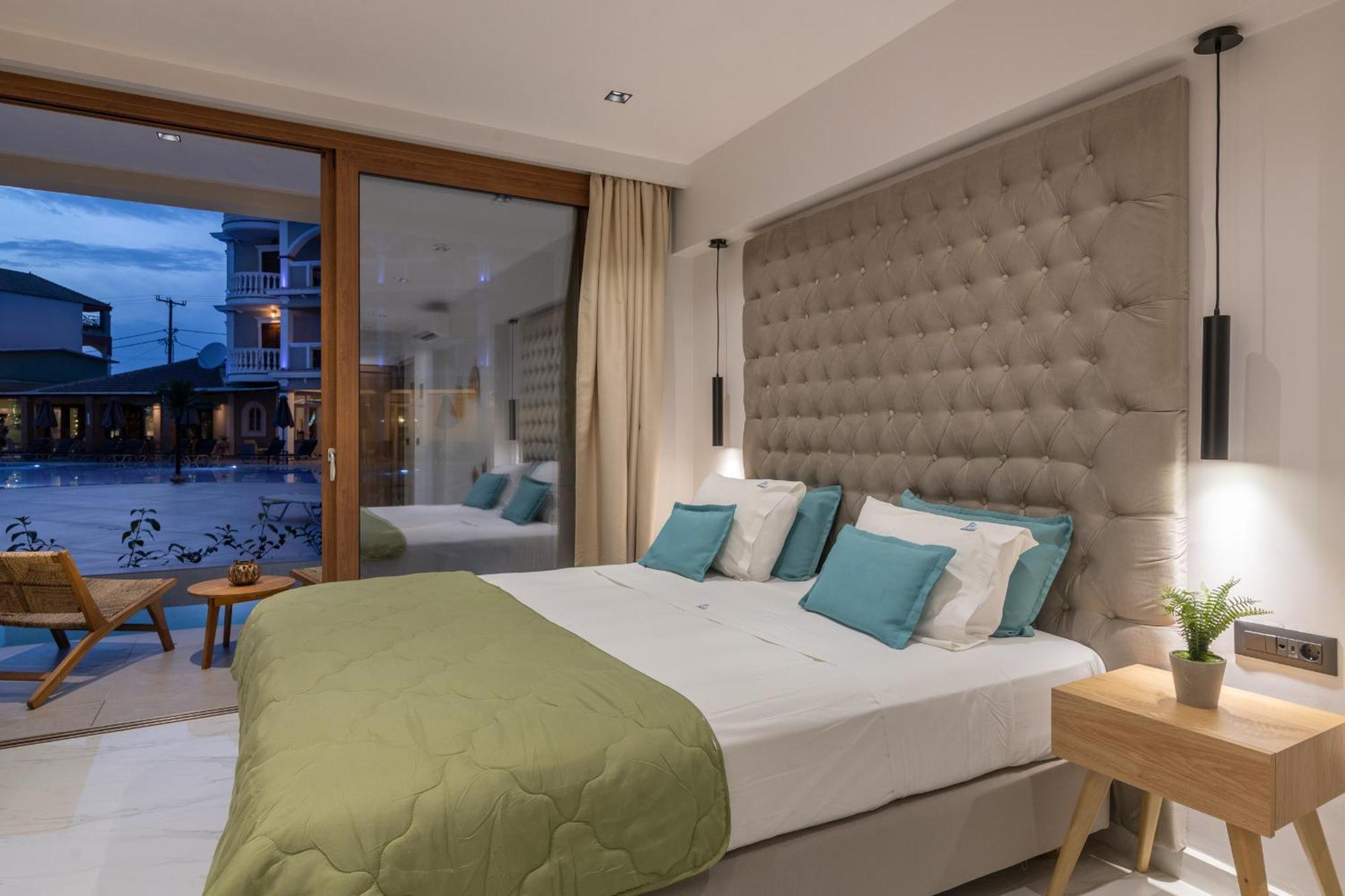 Suite with Private Pool